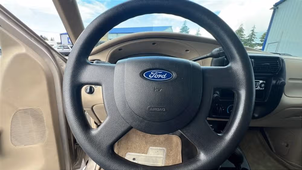 2004 Ford Ranger XL Image 17