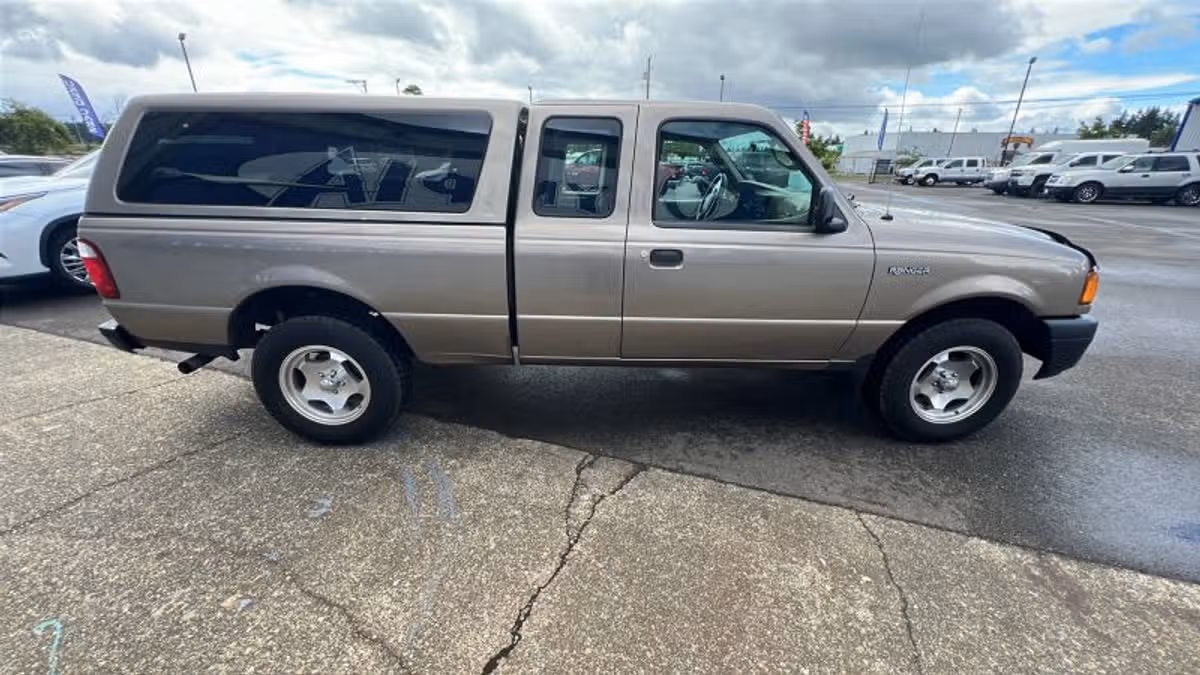 2004 Ford Ranger XL Image 4