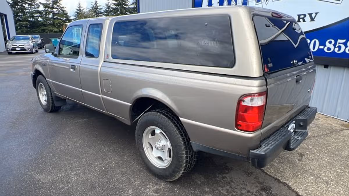 2004 Ford Ranger XL Image 9