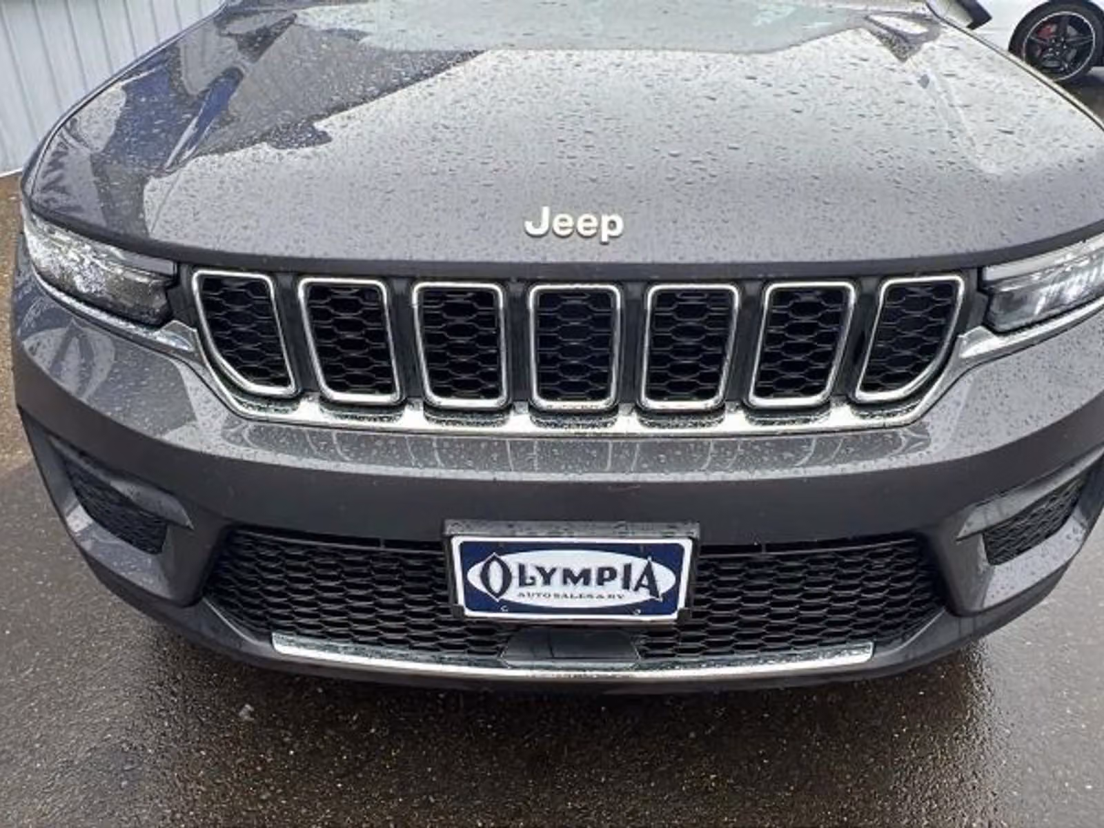 2025 Jeep Grand Cherokee Laredo X Upper Image 2