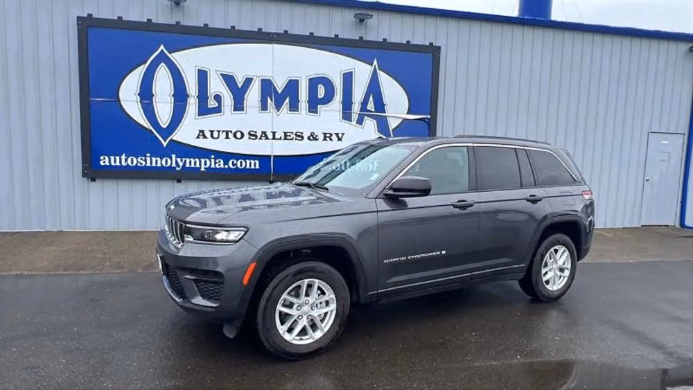 2025 Jeep Grand Cherokee Laredo X Image 1