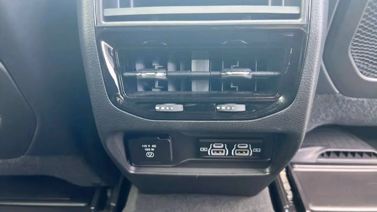 2025 Jeep Grand Cherokee Laredo X Image 9