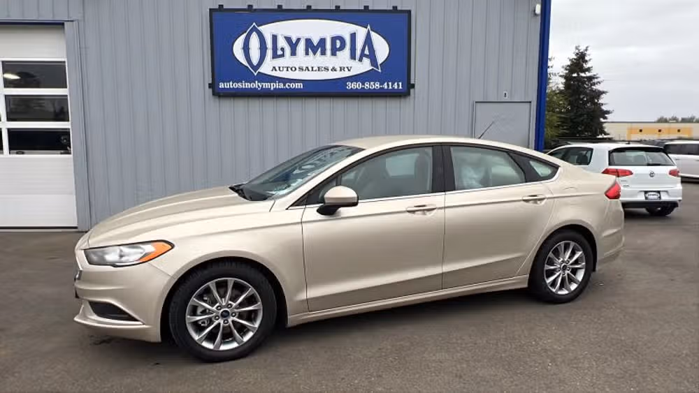 2017 Ford Fusion SE FWD's photo
