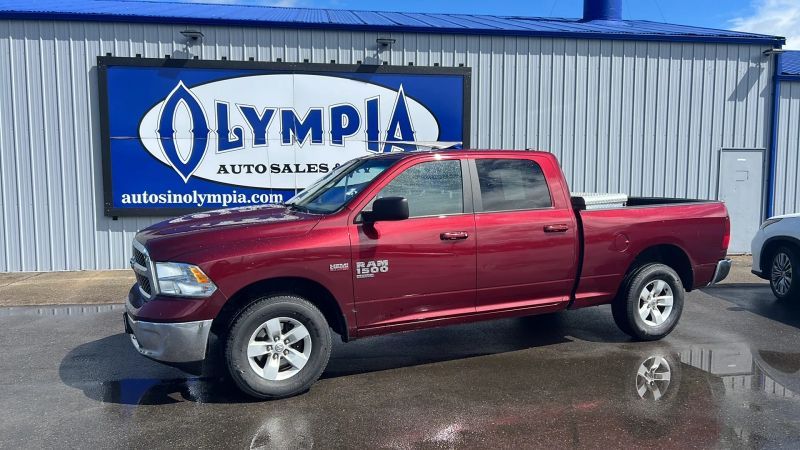 2019 RAM 1500 Classic SLT 4x4 Crew Cab 6'4's photo