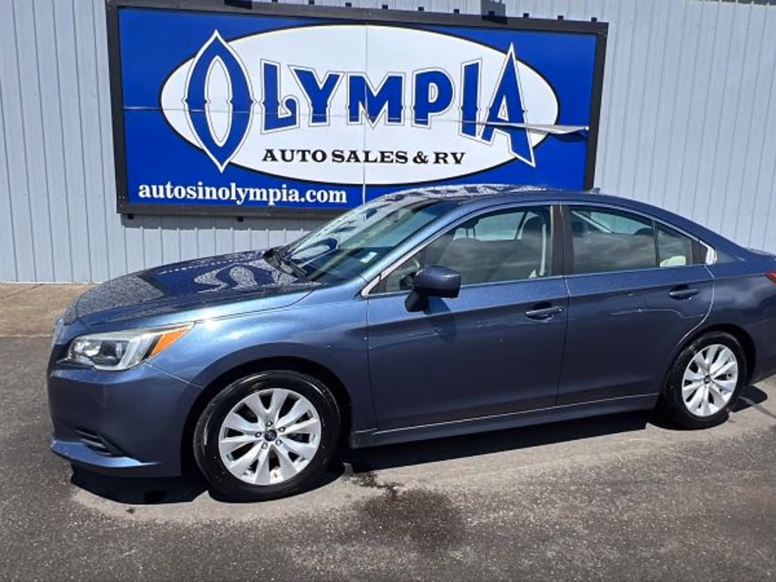 2017 Subaru Legacy 2.5i Premium Upper Image 1