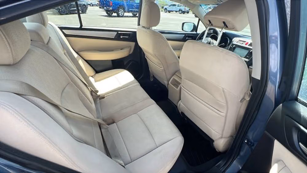 2017 Subaru Legacy 2.5i Premium Image 7