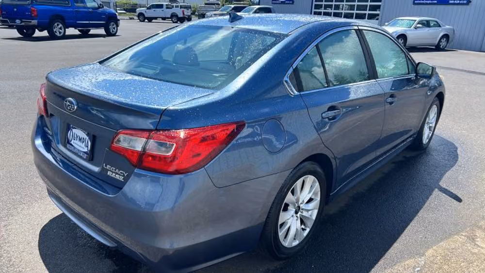 2017 Subaru Legacy 2.5i Premium Image 9