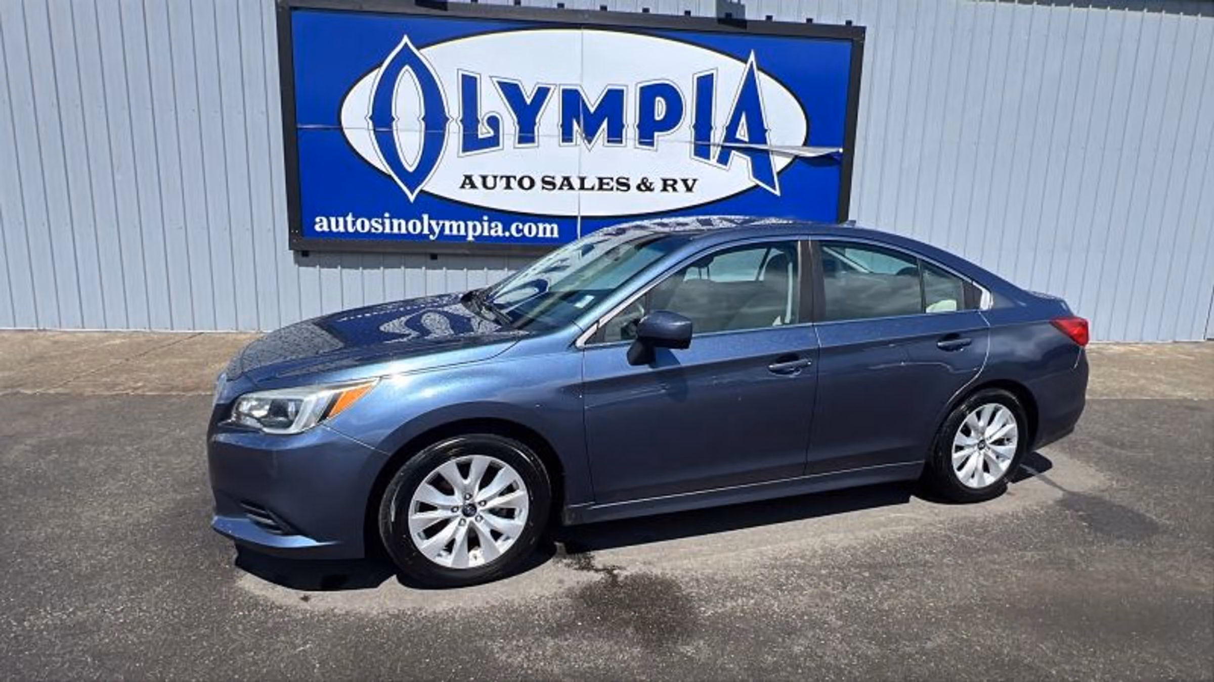2017 Subaru Legacy 2.5i Premium Image 1