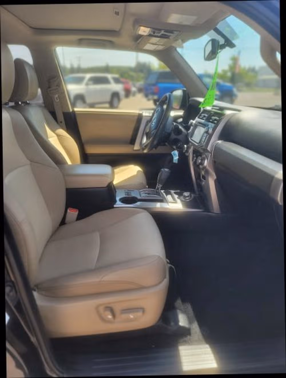 2018 Toyota 4Runner SR5 Premium Image 12