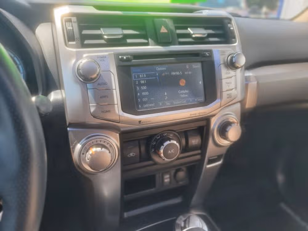 2018 Toyota 4Runner SR5 Premium Image 39