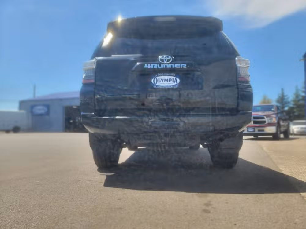 2018 Toyota 4Runner SR5 Premium Image 25