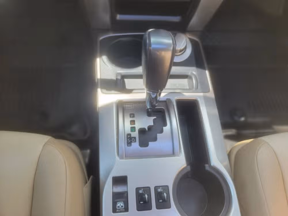 2018 Toyota 4Runner SR5 Premium Image 40