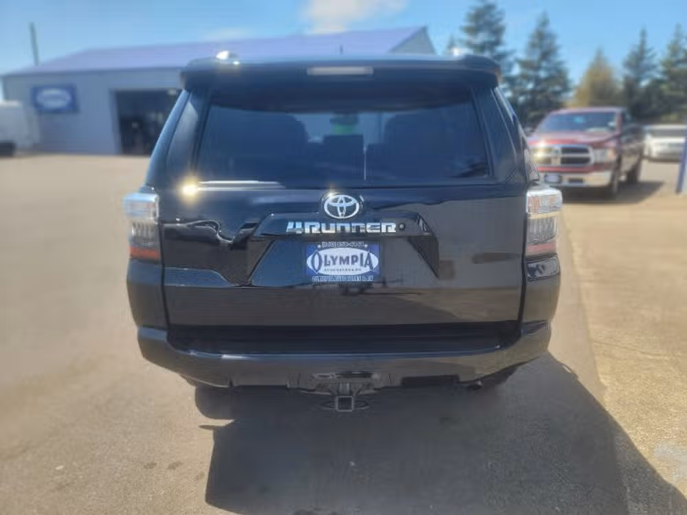 2018 Toyota 4Runner SR5 Premium Image 24
