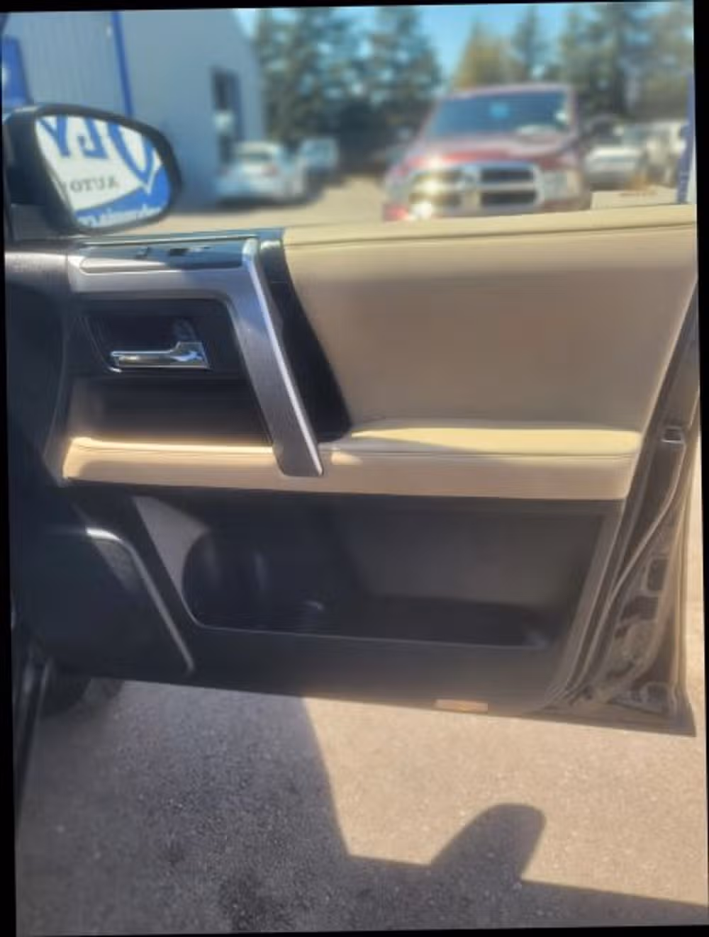 2018 Toyota 4Runner SR5 Premium Image 11