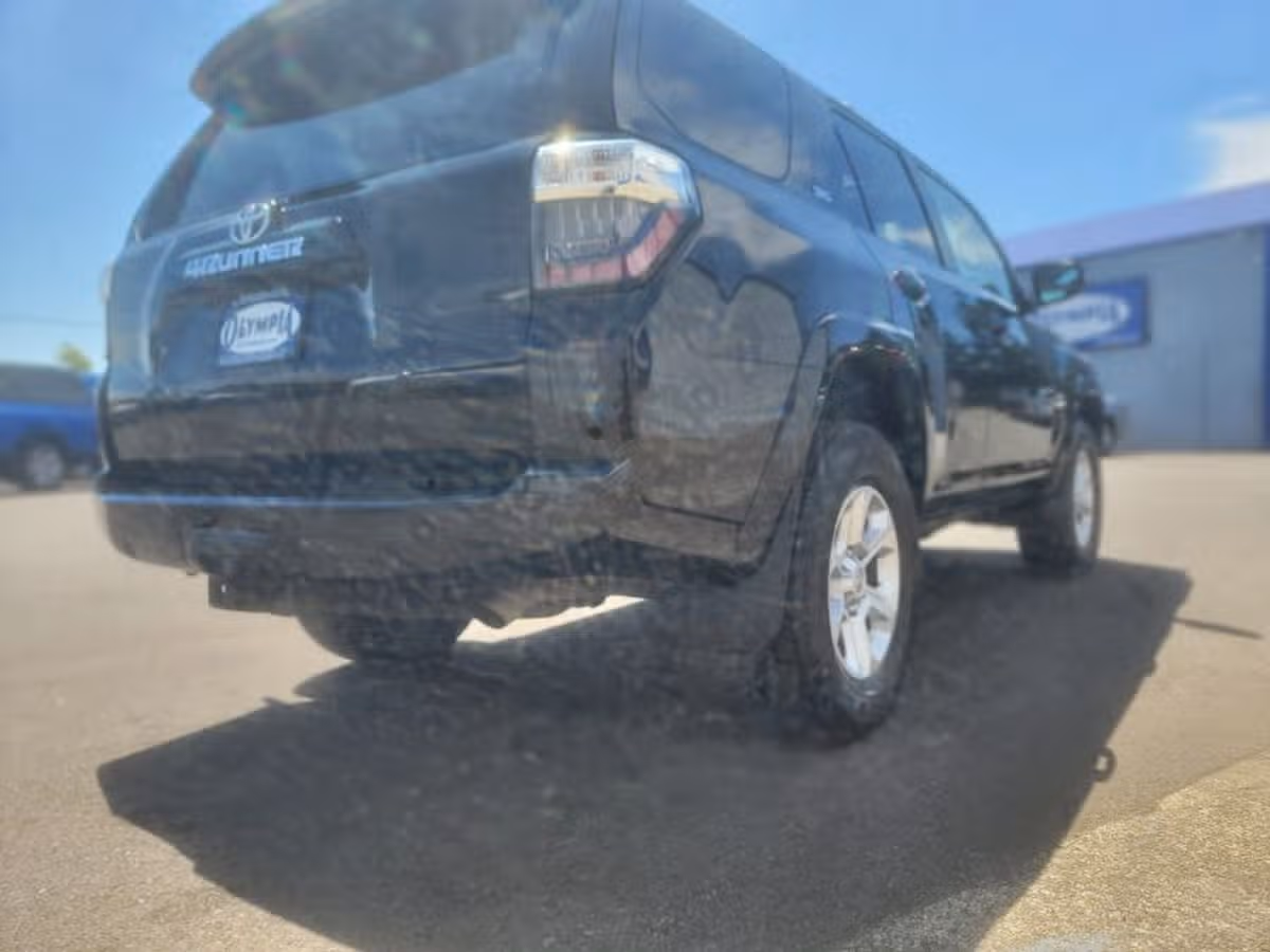 2018 Toyota 4Runner SR5 Premium Image 23