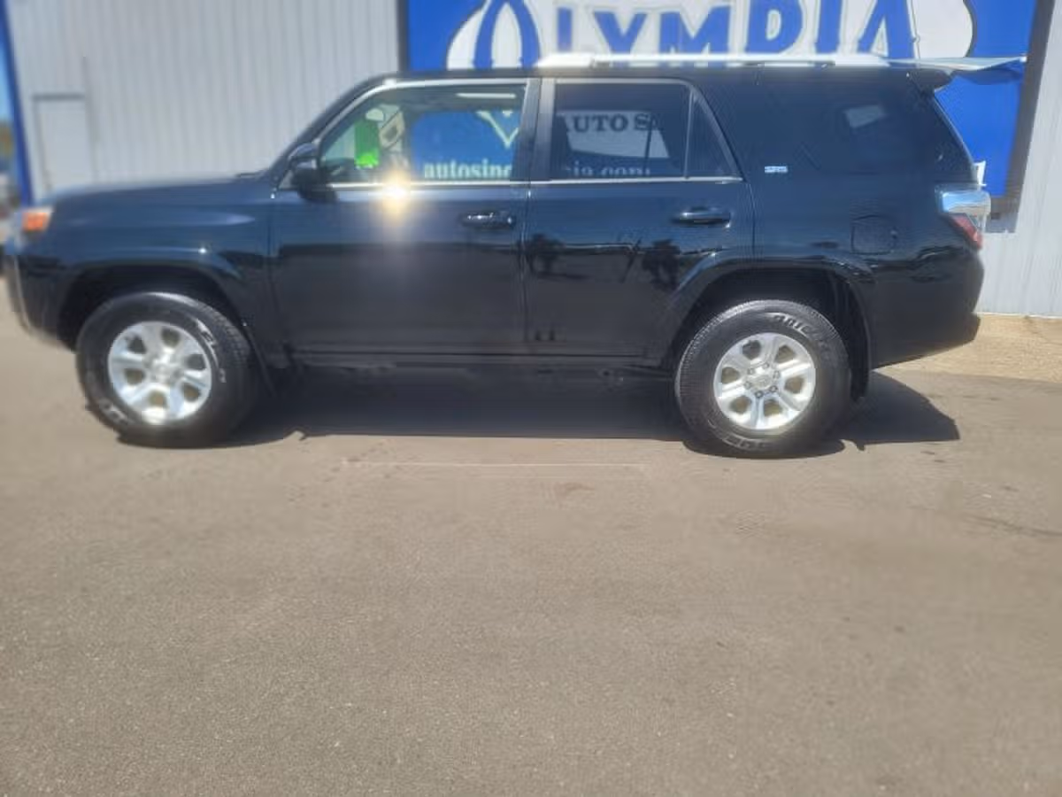 2018 Toyota 4Runner SR5 Premium Image 31