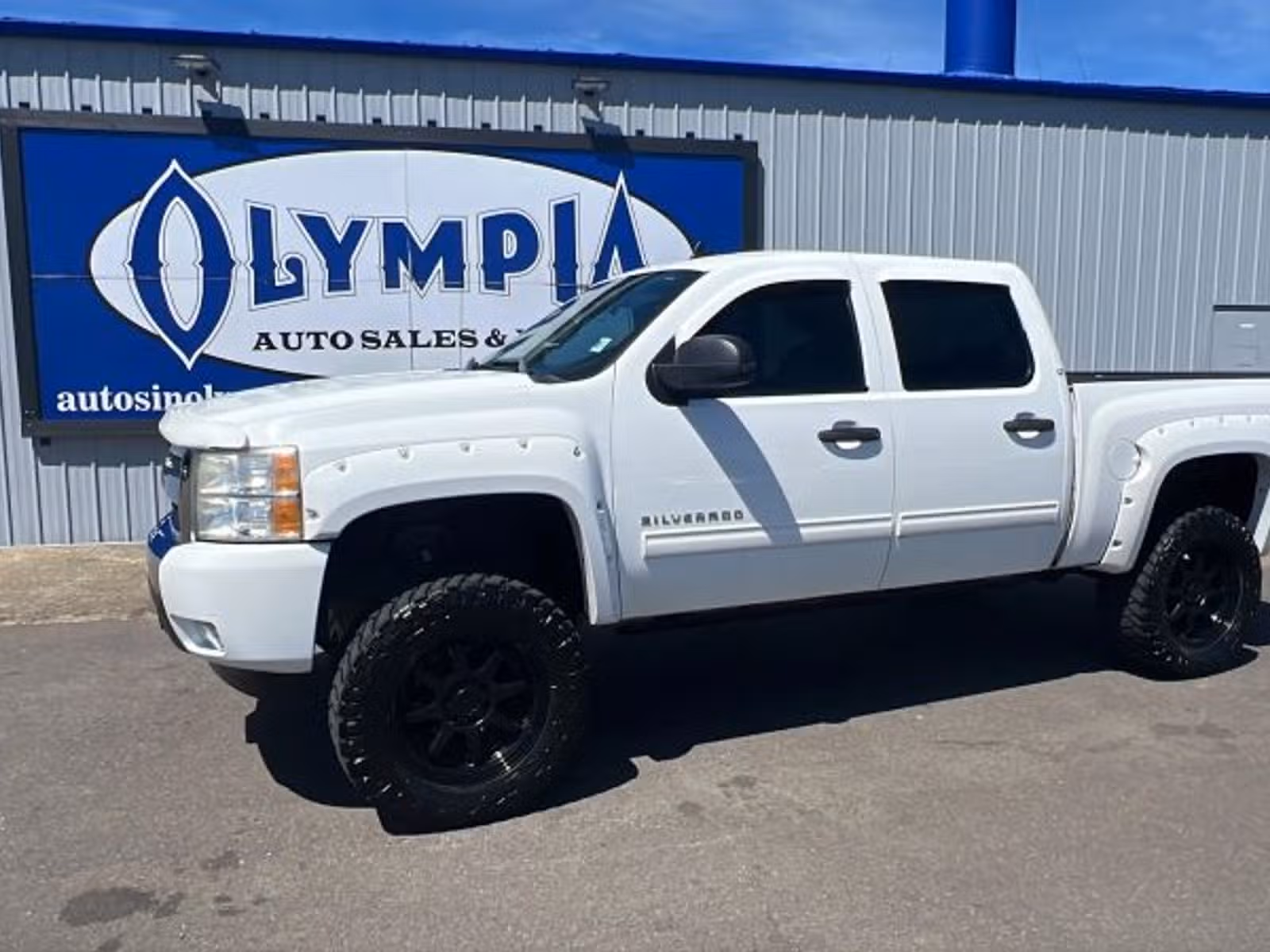 2011 Chevrolet Silverado 1500 LT Crew Cab Upper Image 1