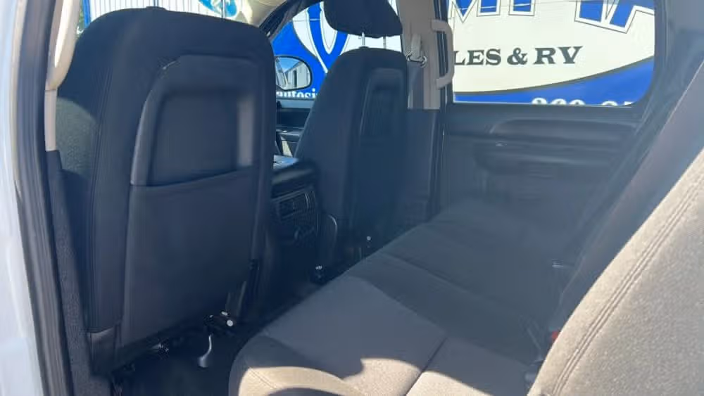2011 Chevrolet Silverado 1500 LT Crew Cab Image 14