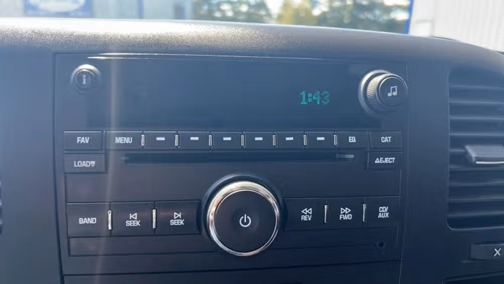 2011 Chevrolet Silverado 1500 LT Crew Cab Image 23