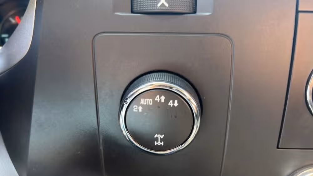 2011 Chevrolet Silverado 1500 LT Crew Cab Image 22