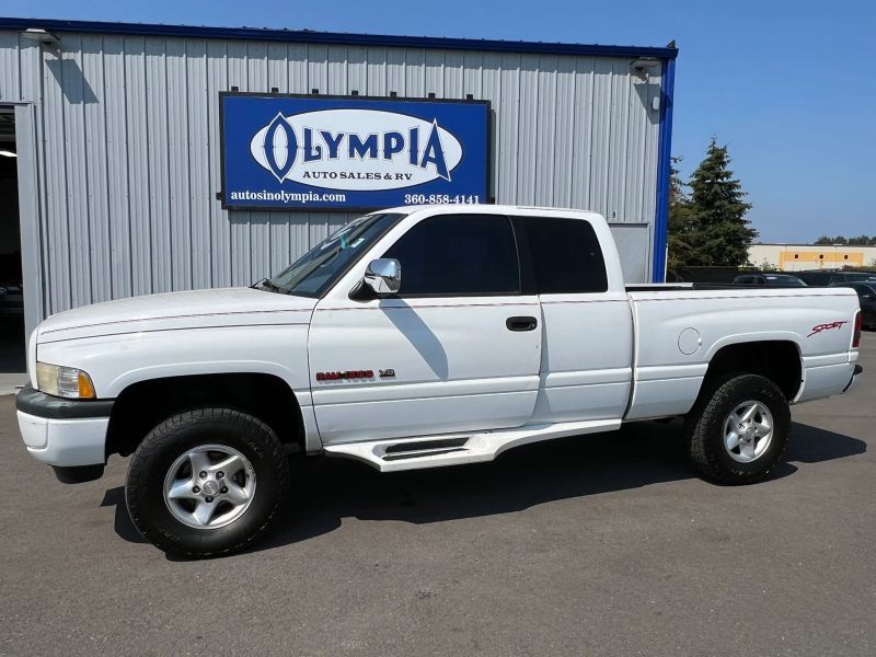 1997 Dodge Ram Pickup ST
