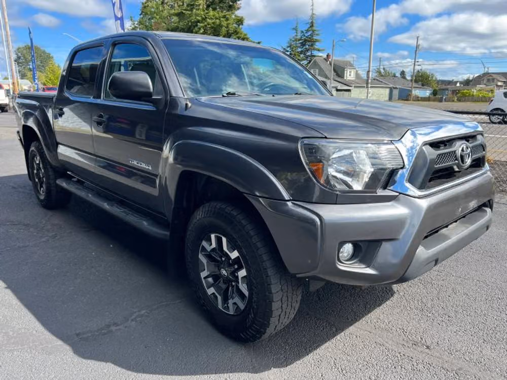 2014 Toyota Tacoma V6 Double Cab Lower Image 2