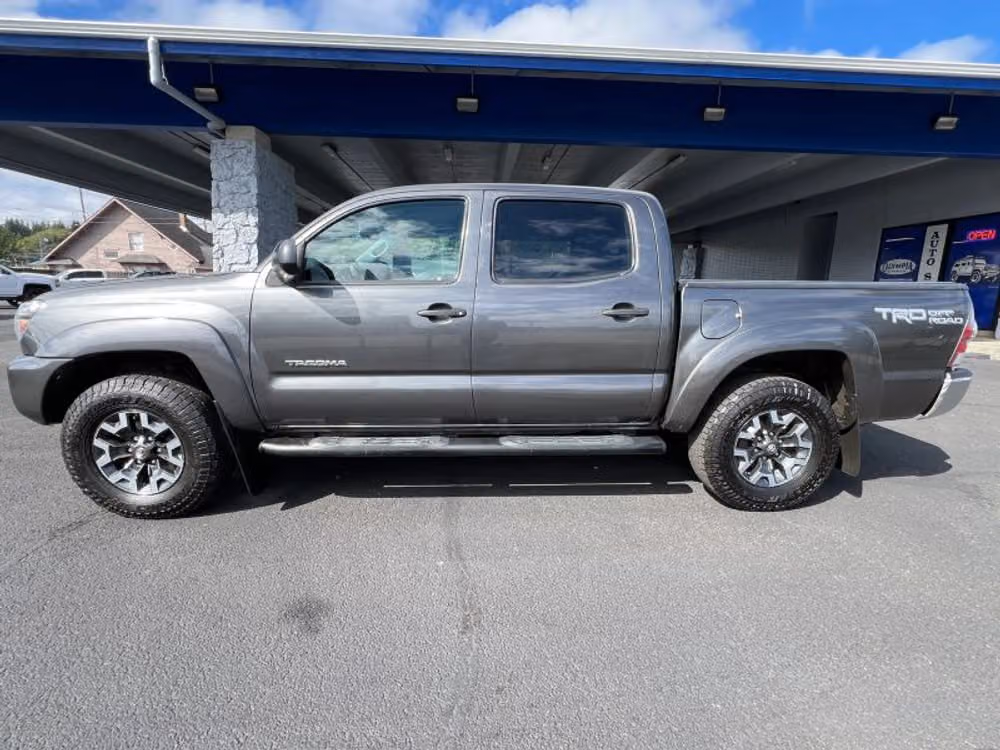 2014 Toyota Tacoma V6 Double Cab Image 17