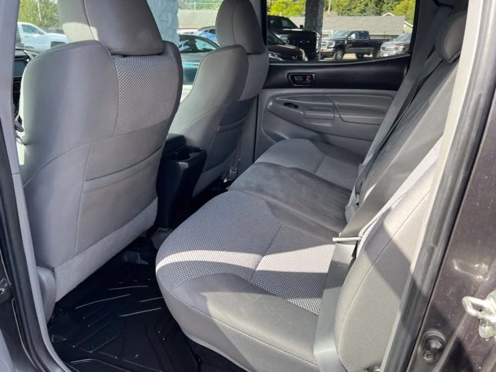 2014 Toyota Tacoma V6 Double Cab Image 18
