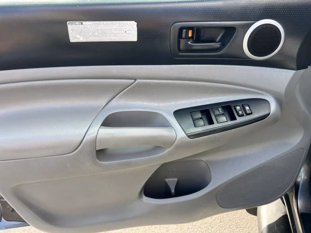 2014 Toyota Tacoma V6 Double Cab Image 21