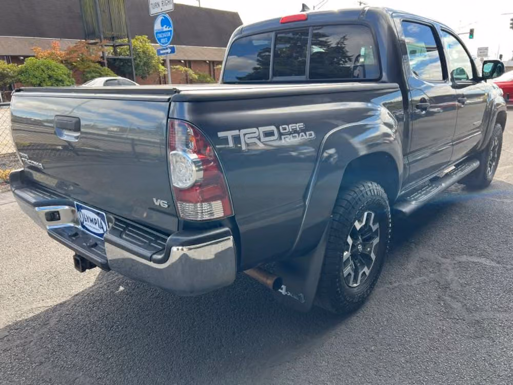 2014 Toyota Tacoma V6 Double Cab Image 13