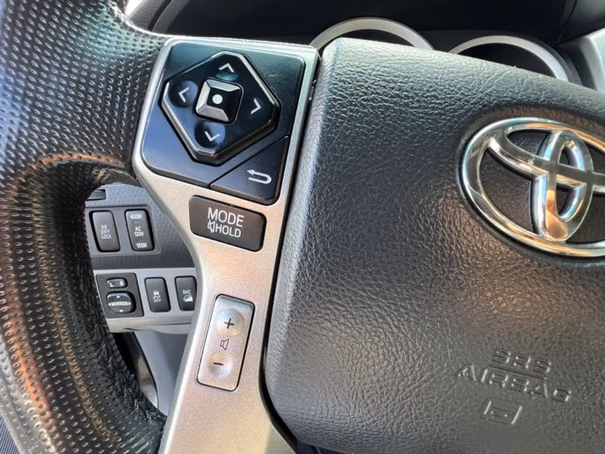 2014 Toyota Tacoma V6 Double Cab Image 27