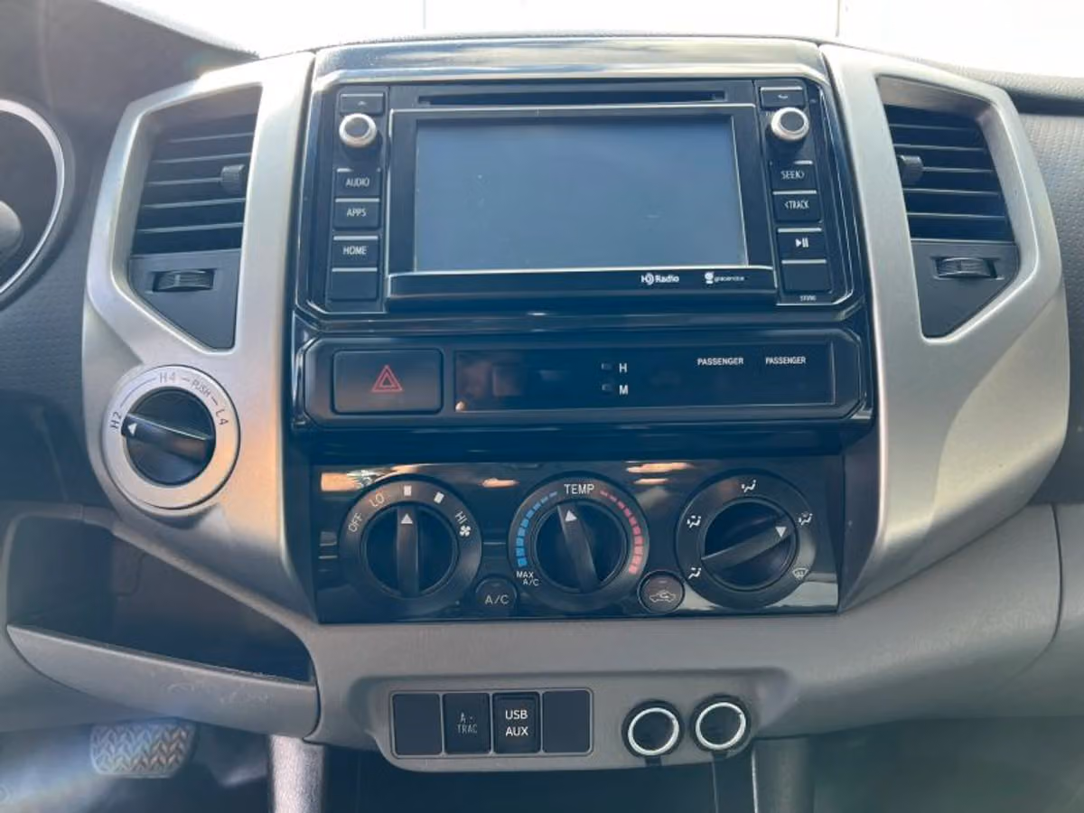 2014 Toyota Tacoma V6 Double Cab Image 25