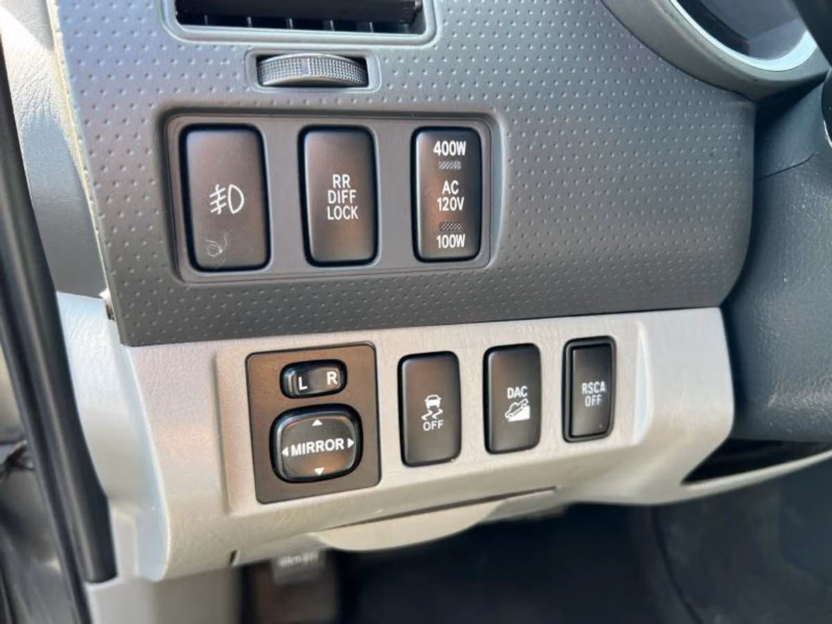 2014 Toyota Tacoma V6 Double Cab Image 23