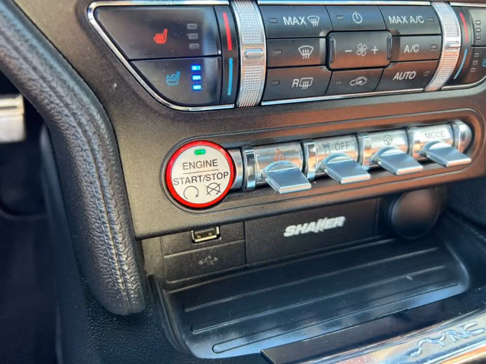 2016 Ford Mustang EcoBoost Premium Image 29