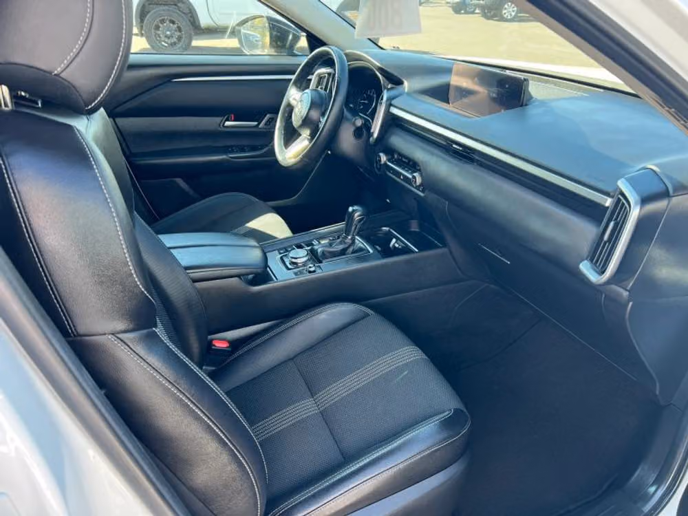 2025 Mazda CX-50 2.5 S Preferred Image 9