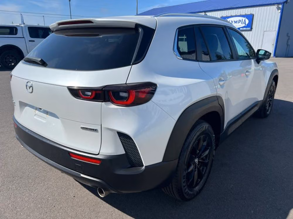 2025 Mazda CX-50 2.5 S Preferred Image 14