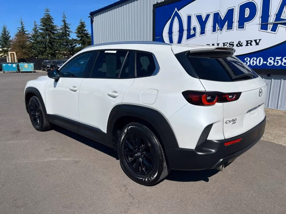 2025 Mazda CX-50 2.5 S Preferred Image 17