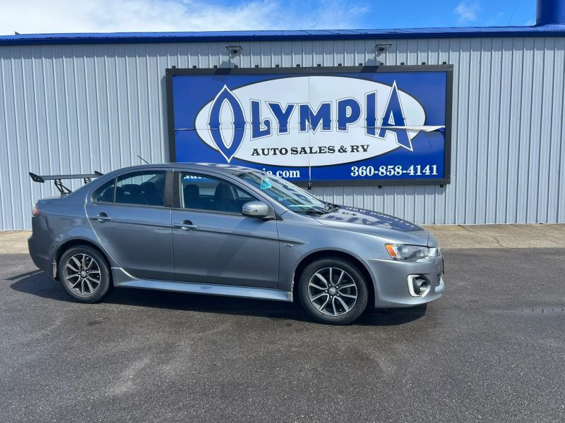 2017 Mitsubishi Lancer ES's photo