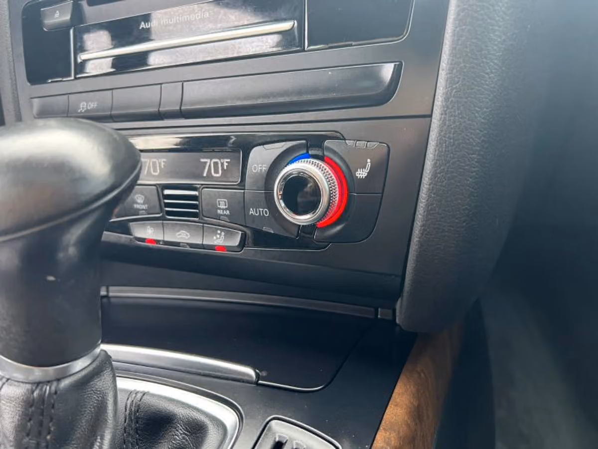 2015 Audi A4 2.0T quattro Premium Plus Image 35