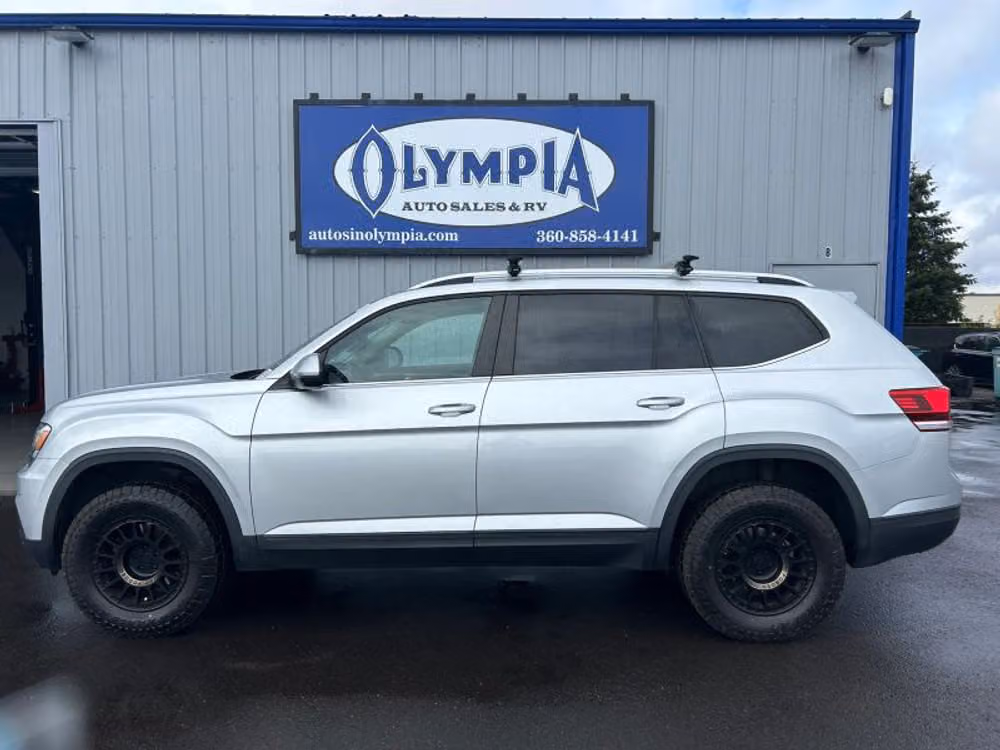 2018 Volkswagen Atlas SE 4Motion w/Tech Pkg Sport Utility 4D Image 1