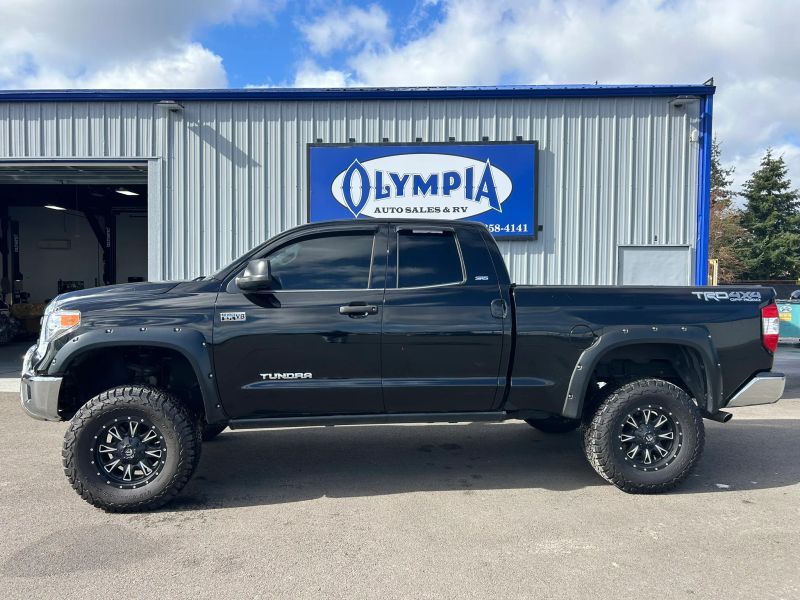 2014 Toyota Tundra SR5
