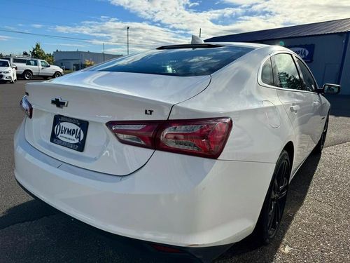 2022 Chevrolet Malibu LT Lower Image 3