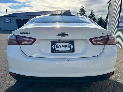 2022 Chevrolet Malibu LT Lower Image 2