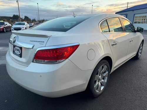 2011 Buick LaCrosse CXL Lower Image 3