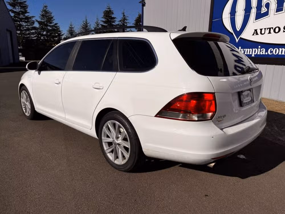 2013 Volkswagen Jetta 2.0L TDI Sport Wagon 4D Image 7