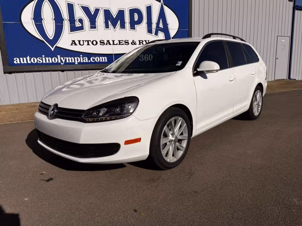 2013 Volkswagen Jetta 2.0L TDI Sport Wagon 4D Image 9