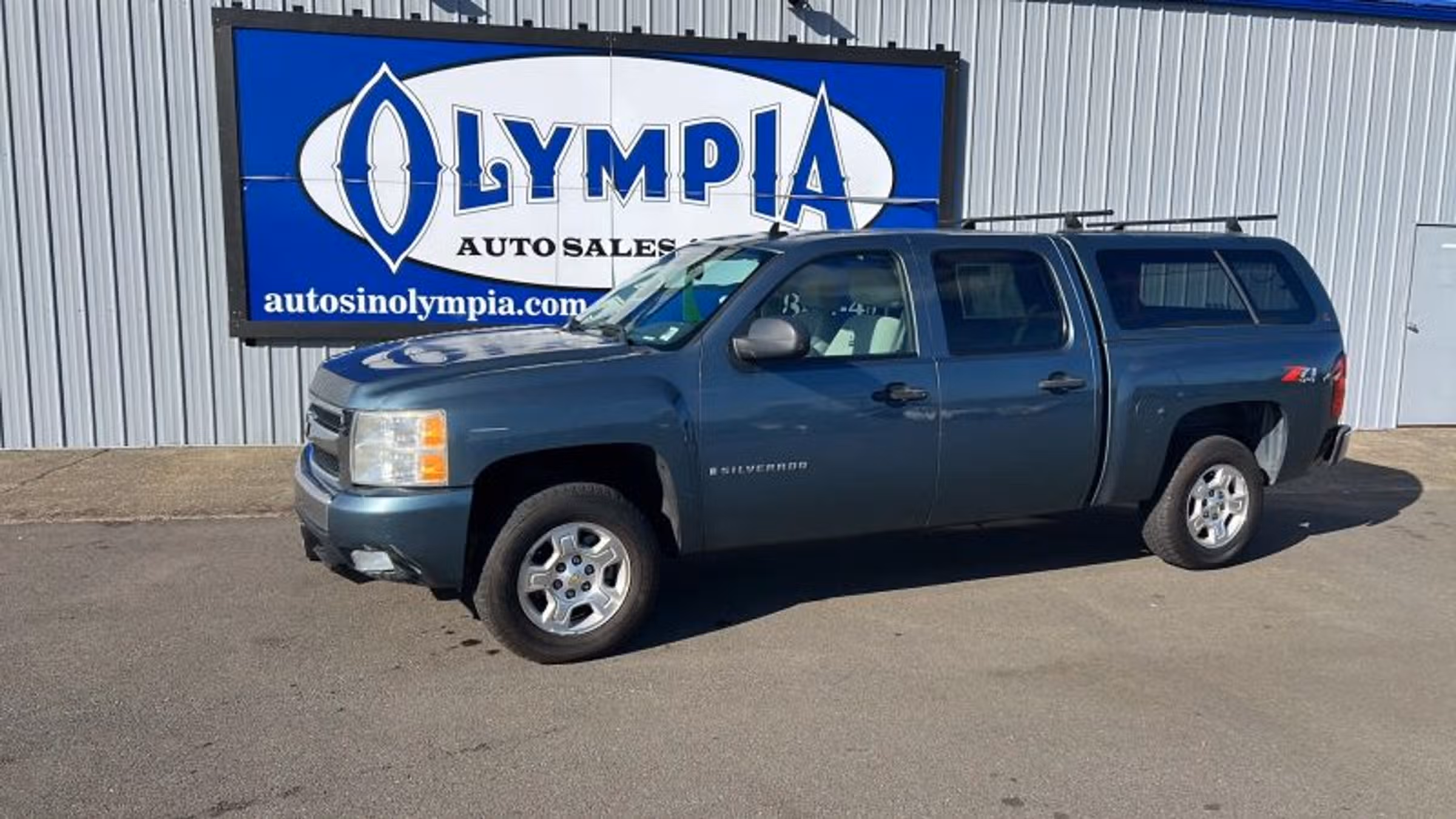 2007 Chevrolet Silverado 1500 LT Pickup 4D 5 3/4 ft Image 1
