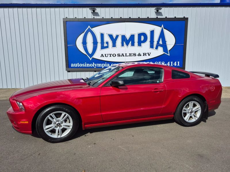 2013 Ford Mustang V6 Upper Image 1