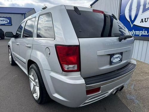 2007 Jeep Grand Cherokee SRT8 Lower Image 1