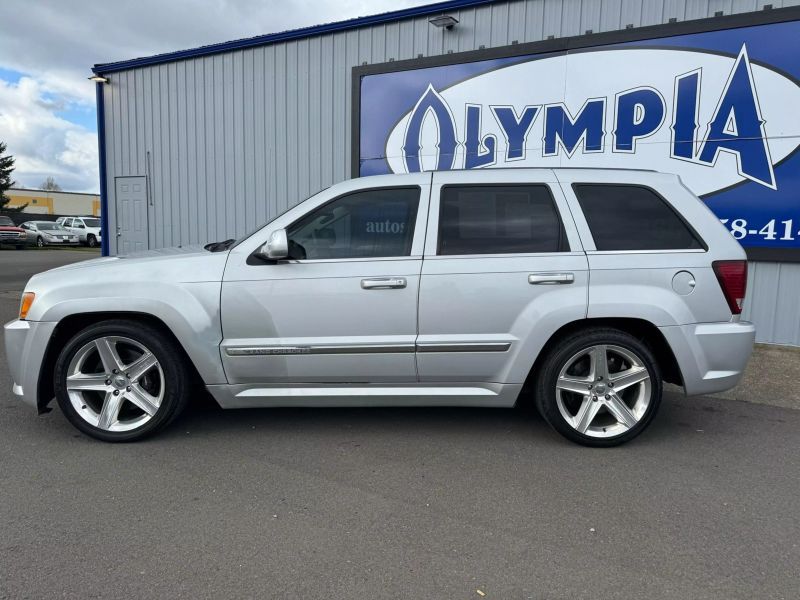 2007 Jeep Grand Cherokee SRT8 Upper Image 2